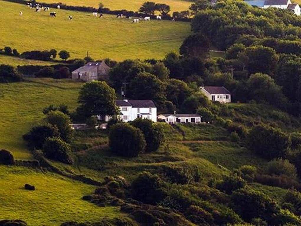 Yha Poppit Sands Hostel Cardigan Exterior photo